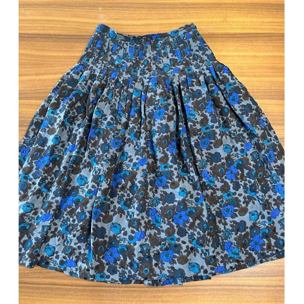 Valentino Miss V Skirt Set 100% Silk Women 8 Blue Brown Floral Pleated Vintage